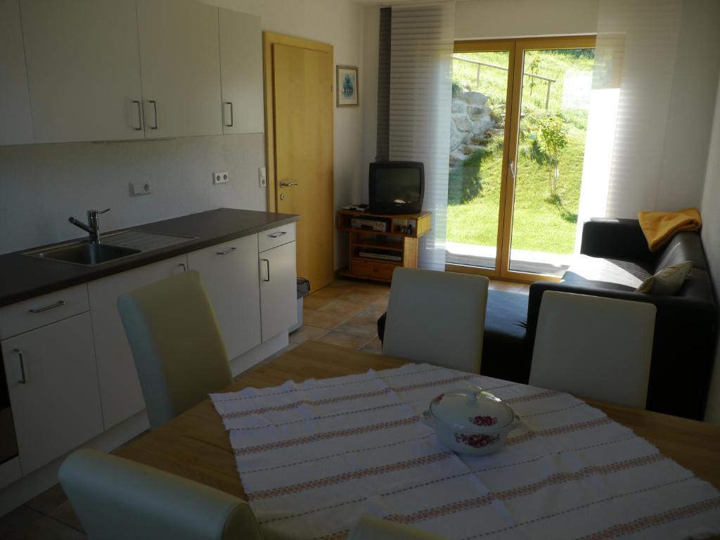 Ferienhaus Sam Инсбрук Номер фото